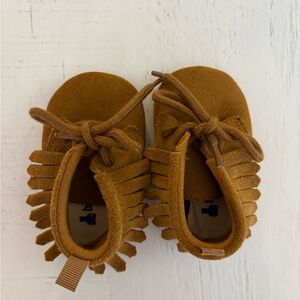 GAP Tan Baby Moccasins